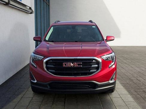 Used 2018 GMC Terrain SLE w/ Driver Convenience Package FWD image 8