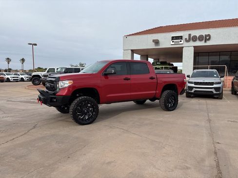 Used 2014 Toyota Tundra SR5 w/ SR5 Upgrade Package AWD/4WD image 1