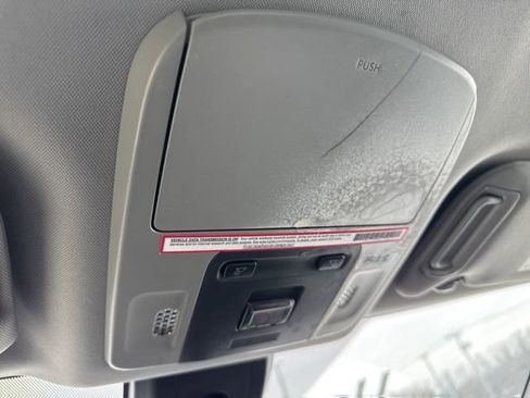 Used 2023 Toyota Camry SE image 20