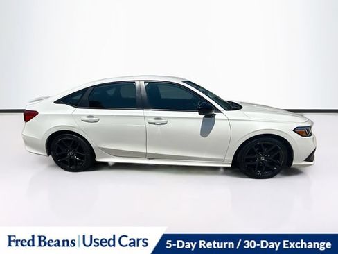 Used 2023 Honda Civic Sport image 11