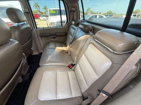 Used 2005 Ford Explorer Sport Trac XLT RWD image 18