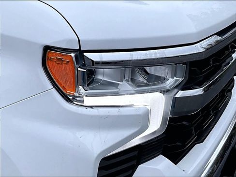 Used 2023 Chevrolet Silverado 1500 LT image 33