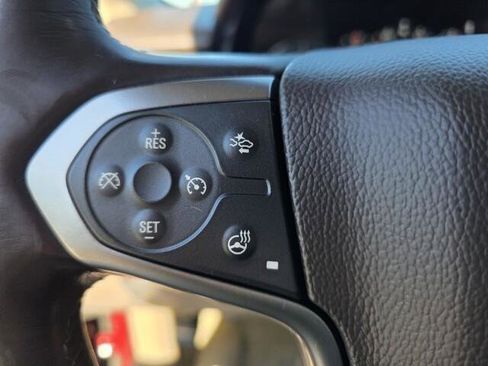 Used 2016 Chevrolet Suburban LTZ image 26