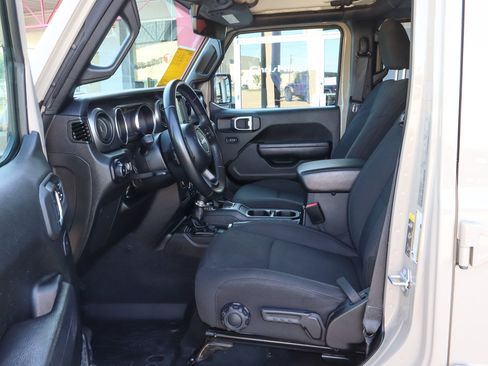 Used 2022 Jeep Wrangler Unlimited Sport AWD/4WD image 7