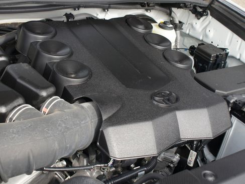 Used 2023 Toyota 4Runner SR5 Premium image 28