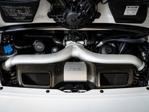 Used 2012 Porsche 911 Turbo S image 25