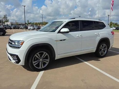 Used 2019 Volkswagen Atlas SEL R-Line AWD/4WD image 4