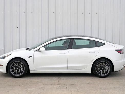 Used 2020 Tesla Model 3 Standard Range Plus image 51