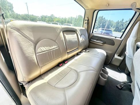 Used 1999 Ford F350 2WD Crew Cab DRW Super Duty image 31