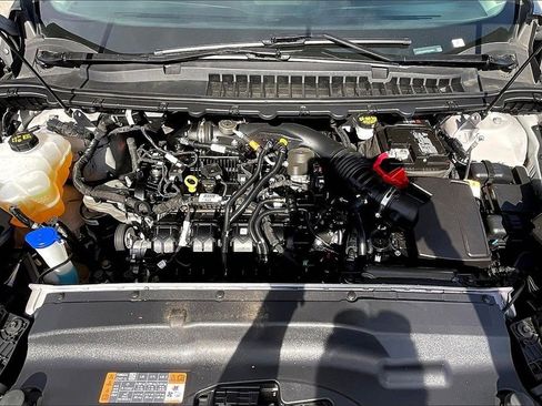 Used 2024 Ford Edge Titanium image 32