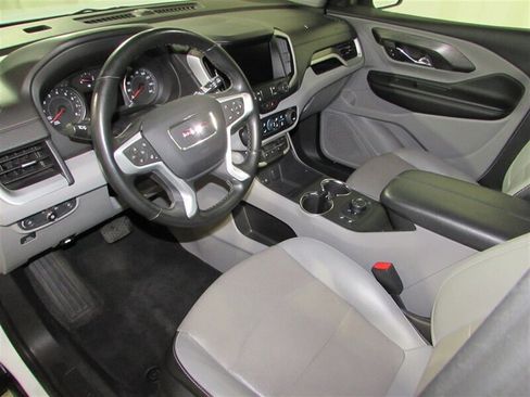 Used 2023 GMC Terrain SLT AWD/4WD image 18