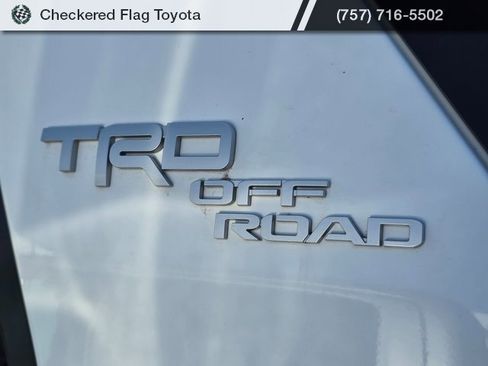 Used 2022 Toyota 4Runner TRD Off-Road Premium image 8