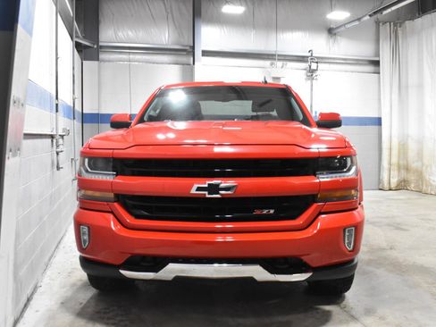 Used 2018 Chevrolet Silverado 1500 LT w/ All Star Edition image 27