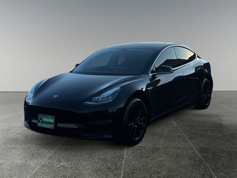 Used 2019 Tesla Model 3 image 3