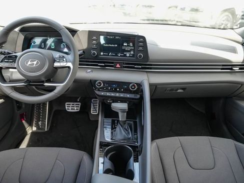 New 2026 Hyundai Elantra SEL Sport FWD image 14