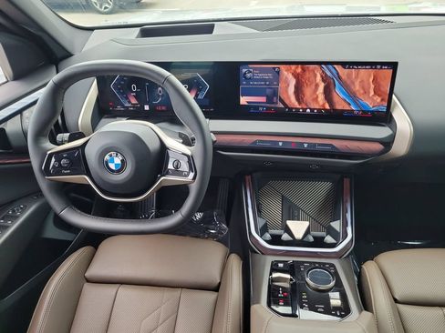 Used 2025 BMW X3 xDrive30i AWD/4WD image 22