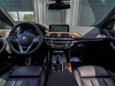 Used 2019 BMW X4 M40i w/ Executive Package image 16