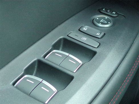 Certified 2025 Acura ADX A-Spec image 24