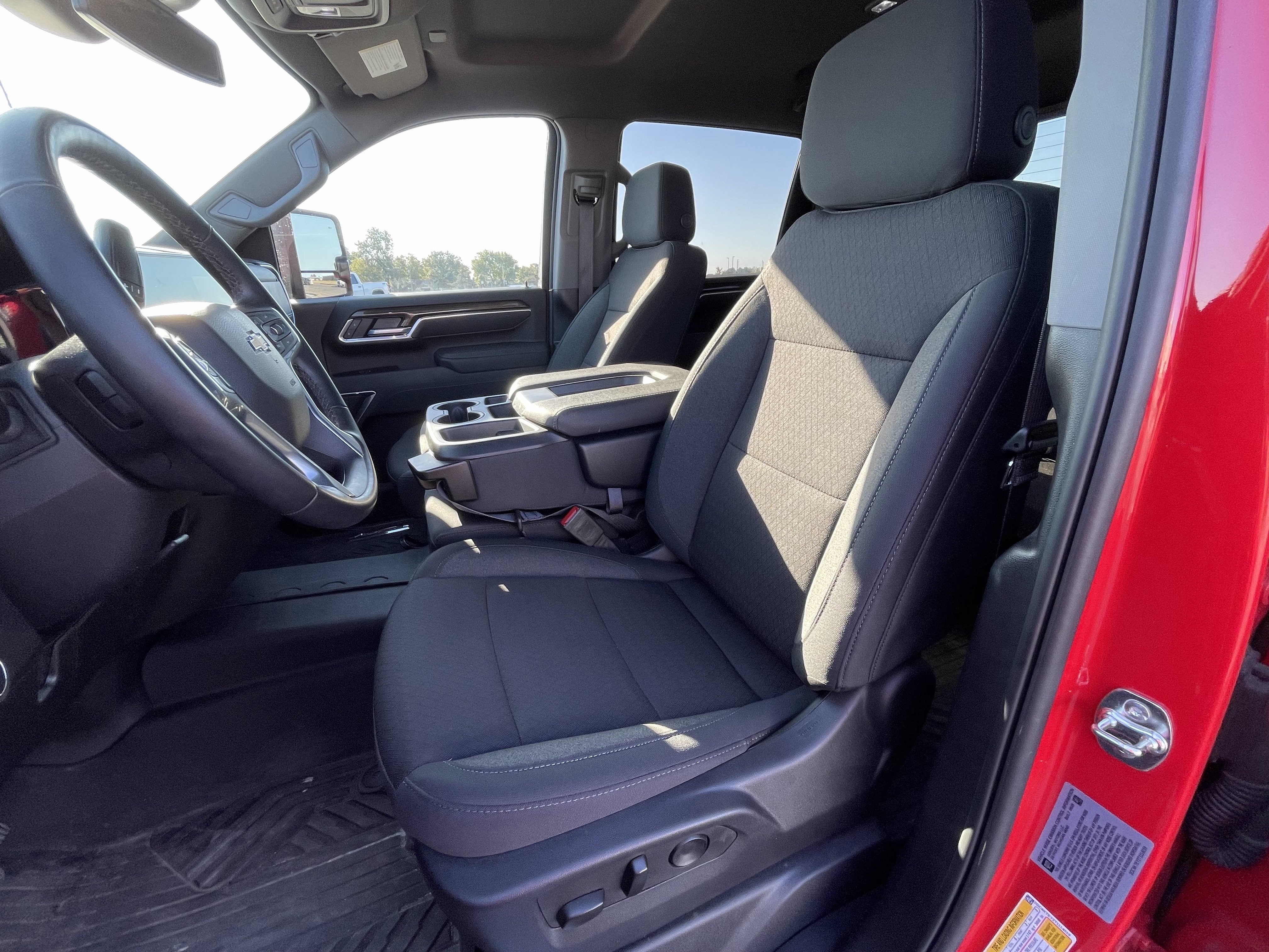 Used 2026 Chevrolet Silverado 3500 LT w/ All Star Edition AWD/4WD image 11
