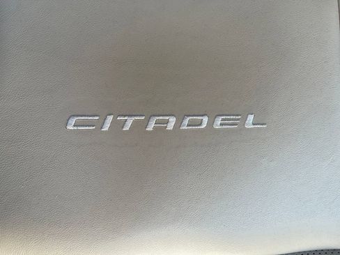 Used 2018 Dodge Durango Citadel w/ Technology Group AWD/4WD image 36