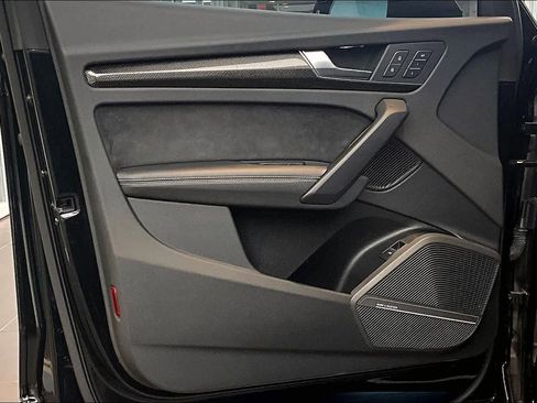 Used 2023 Audi SQ5 Premium Plus w/ Premium Plus Package image 23