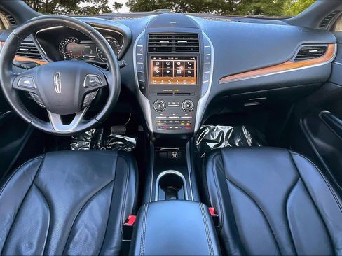 Used 2019 Lincoln MKC Reserve image 7