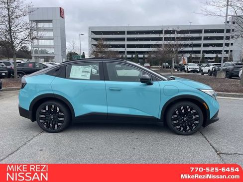 New 2026 Nissan Leaf Platinum+ w/ Cargo Package (Platinum+) image 2