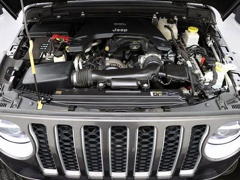 Used 2021 Jeep Gladiator Overland w/ Popular Equipment Package image 30