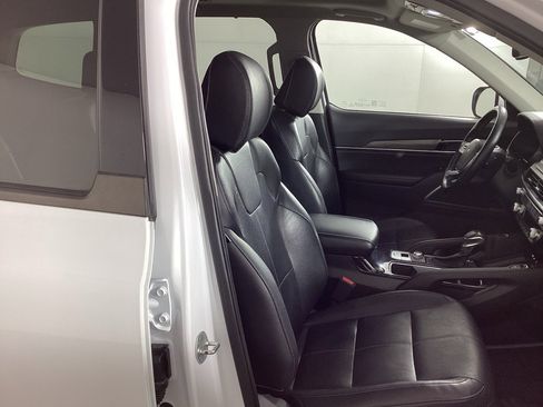 Used 2022 Kia Telluride EX w/ EX Premium Package image 8