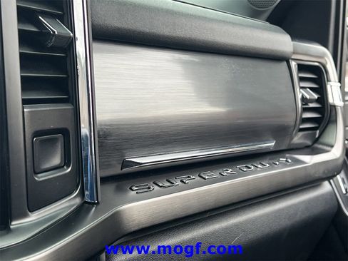 Used 2023 Ford F250 Lariat w/ Sport Appearance Package image 14
