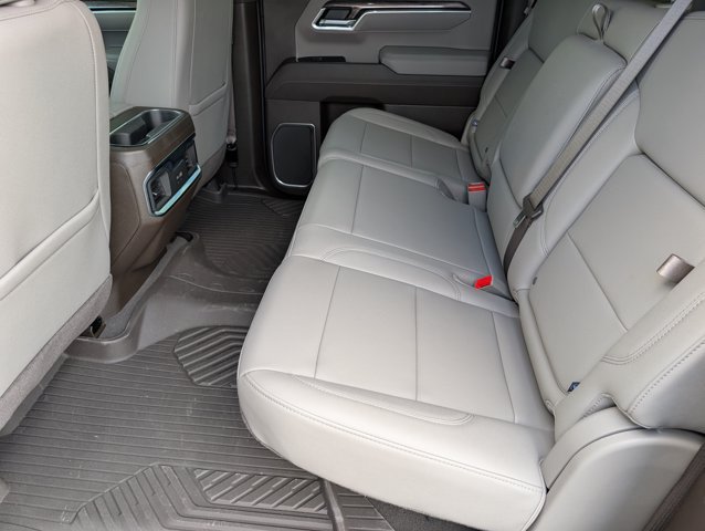 Used 2025 Chevrolet Silverado 1500 LTZ AWD/4WD image 27