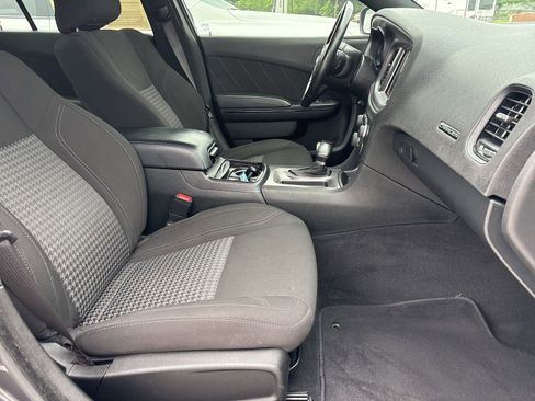 Used 2023 Dodge Charger SXT w/ Blacktop Package RWD image 17