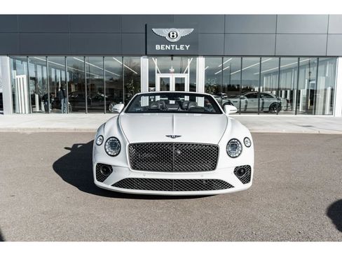 Used 2024 Bentley Continental GT Speed image 19