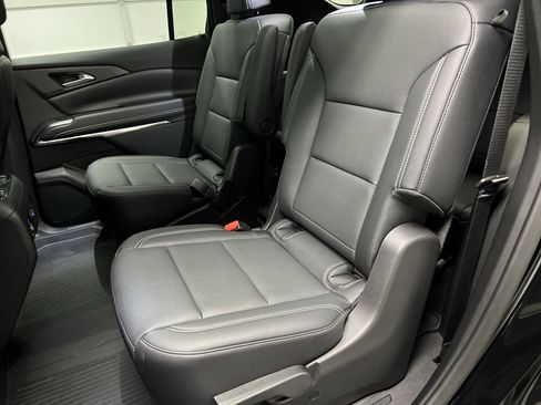 New 2025 Chevrolet Traverse LT w/ Sun and Wheel Package image 60