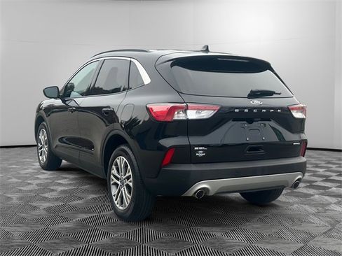 Used 2022 Ford Escape SEL w/ Technology Package image 3