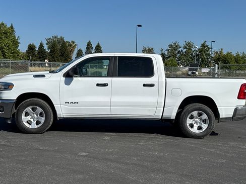 New 2026 RAM 1500 4x4 Crew Cab image 6
