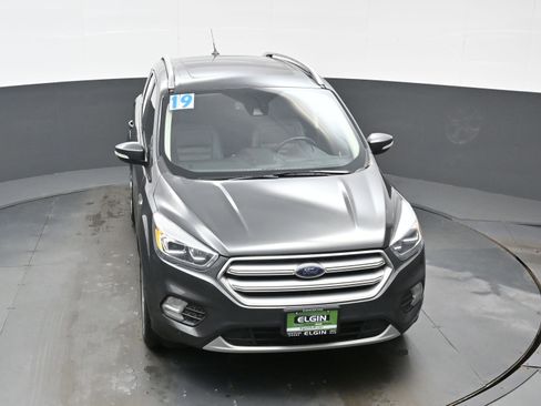 Used 2019 Ford Escape Titanium image 40