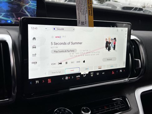 New 2026 Ford Expedition Platinum w/ Stealth Appearance Package image 18