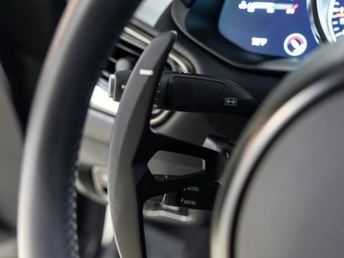 Used 2023 Aston Martin V8 Vantage Coupe image 45