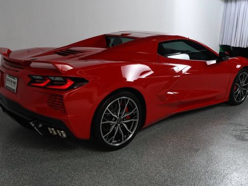 Used 2023 Chevrolet Corvette Stingray Preferred Conv w/ Z51 Performance Package RWD image 11