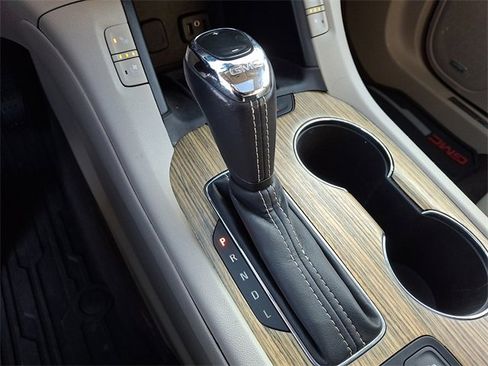 Used 2019 GMC Acadia Denali w/ Technology Package image 18