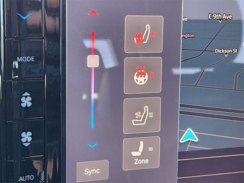 Used 2025 RAM 1500 Laramie image 24