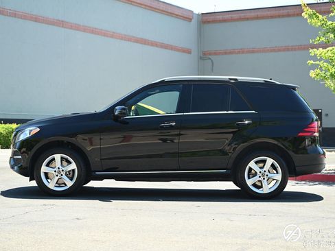 Used 2018 Mercedes-Benz GLE 350 4MATIC image 4