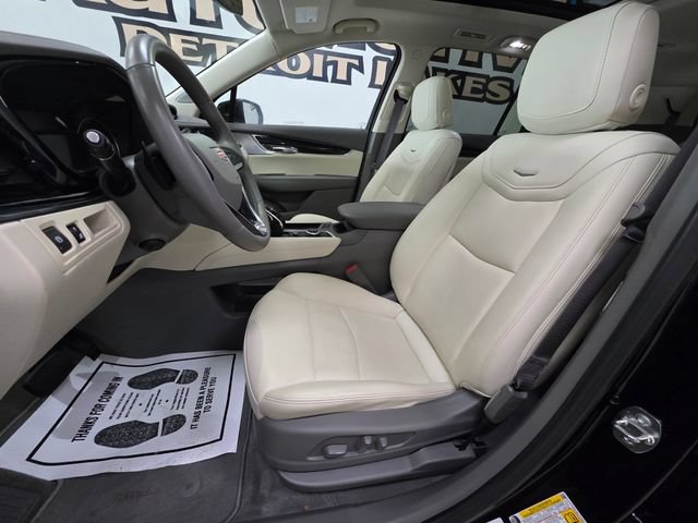 Used 2024 Cadillac XT6 Premium Luxury AWD/4WD image 17
