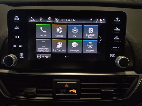 Used 2018 Honda Accord EX-L image 25