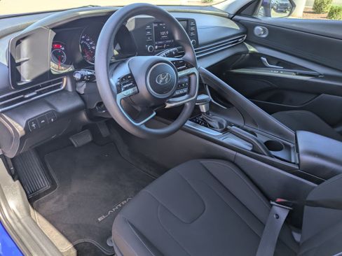 Used 2023 Hyundai Elantra SEL FWD image 23
