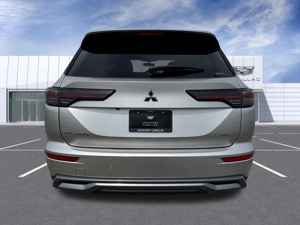 Used 2025 Mitsubishi Outlander SE AWD/4WD image 11