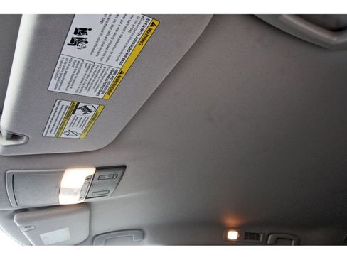 Certified 2025 Nissan Pathfinder SL FWD image 32