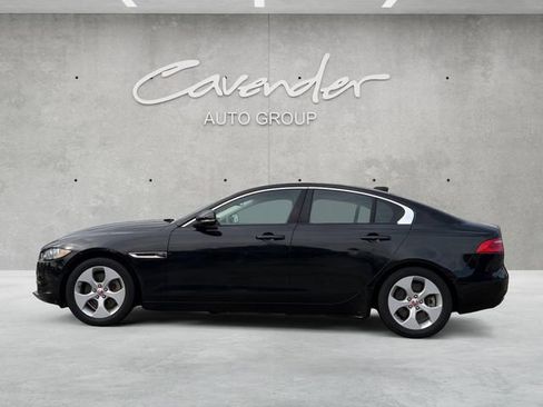 Used 2017 Jaguar XE RWD image 13
