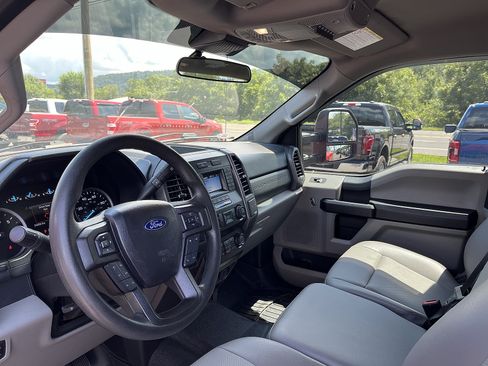 Used 2021 Ford F250 XL w/ Power Equipment Group AWD/4WD image 10